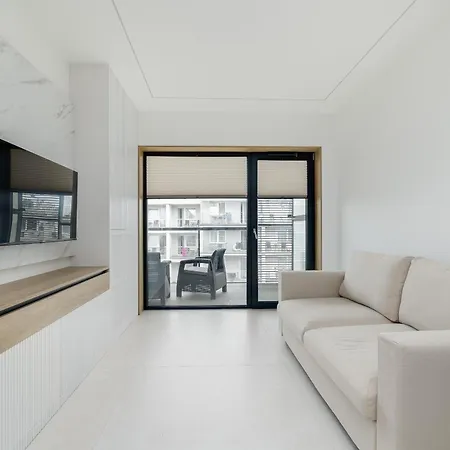 Nowoczesny Apartament Przy Plazy Z Parkingiem By Noclegi Renters Ustronie Morskie Exterior photo