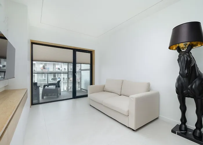 Nowoczesny Apartament Przy Plazy Z Parkingiem By Noclegi Renters