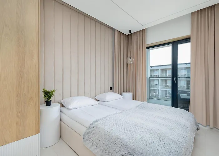 Nowoczesny Apartament Przy Plazy Z Parkingiem By Noclegi Renters
